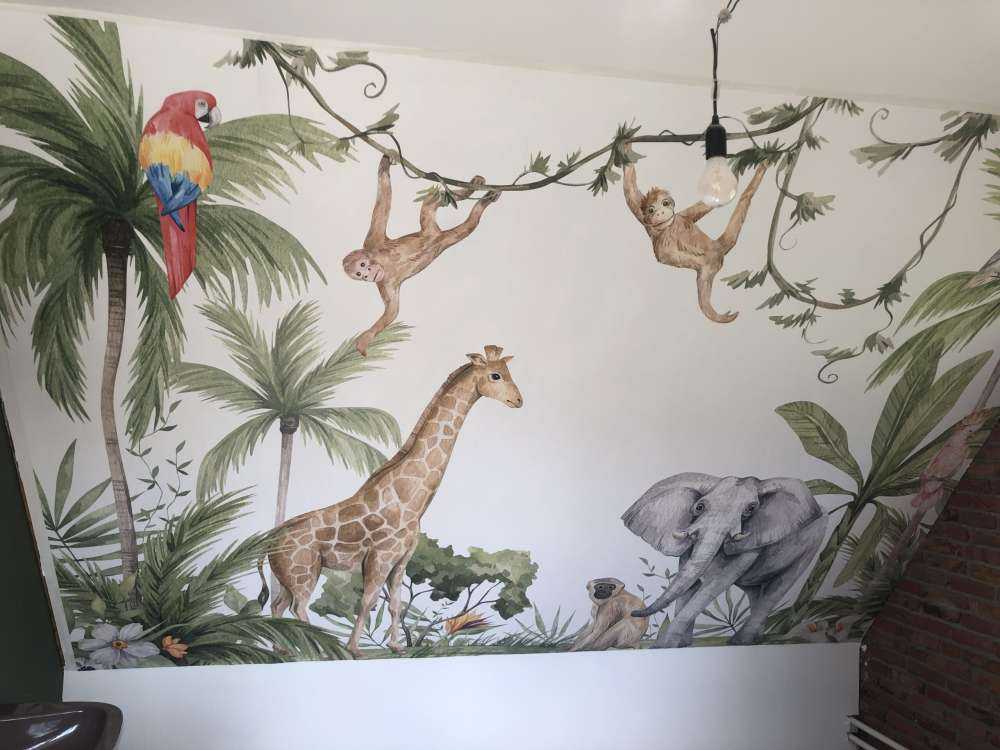 Afrikanische Tiere im Dschungel