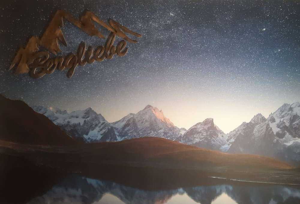 Berge bei Nacht
