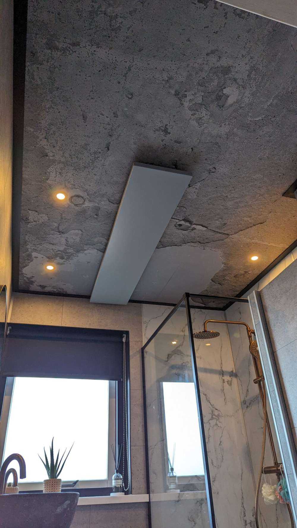 Gelbe verwitterte Wand