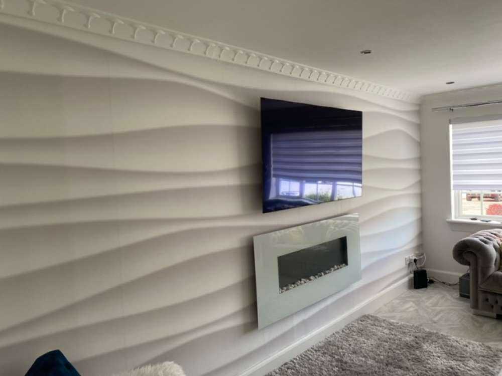 Weiße wellenförmige Struktur