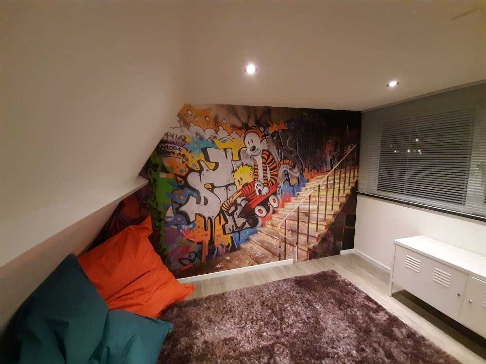 Treppenhaus mit Graffiti