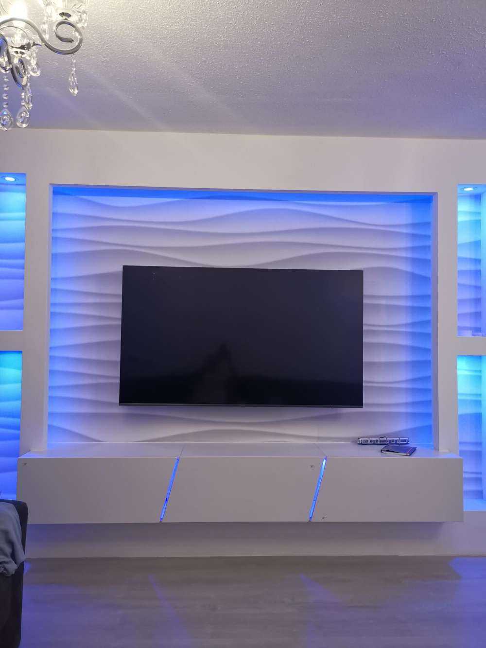 Weiße wellenförmige Struktur