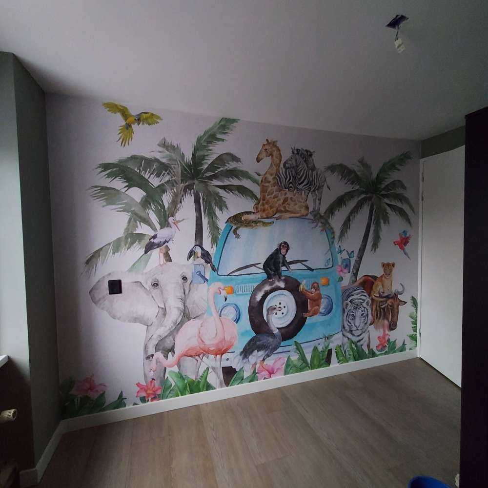 Fröhliche tropische Tiere