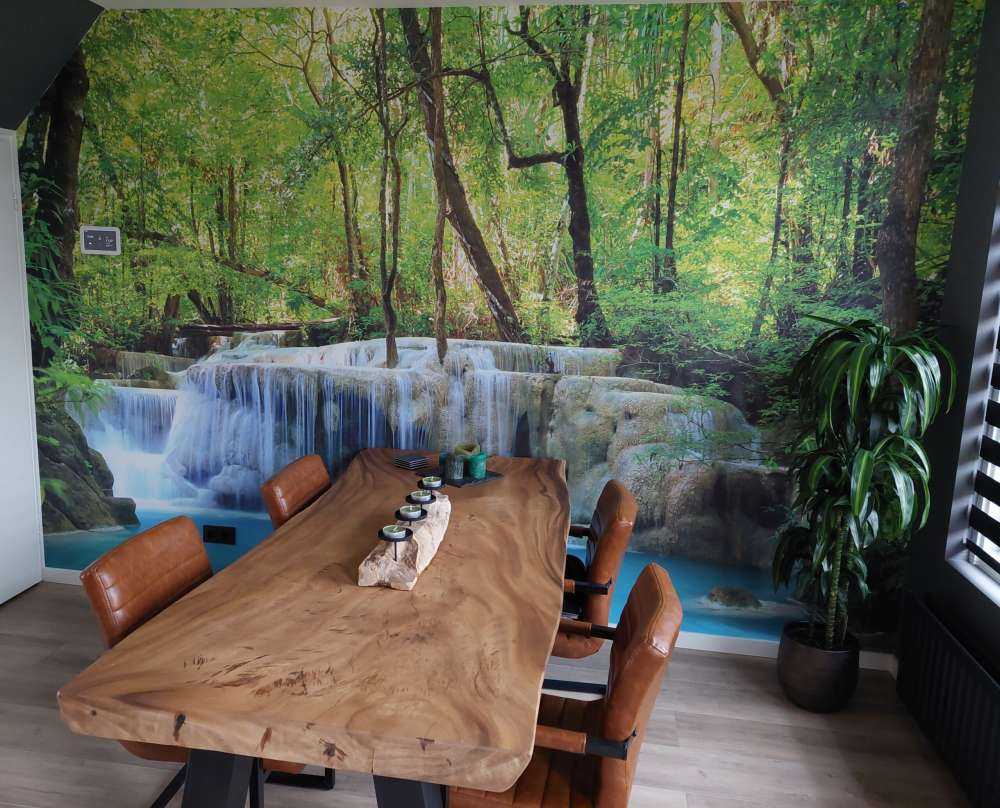 Exotischer Wasserfall