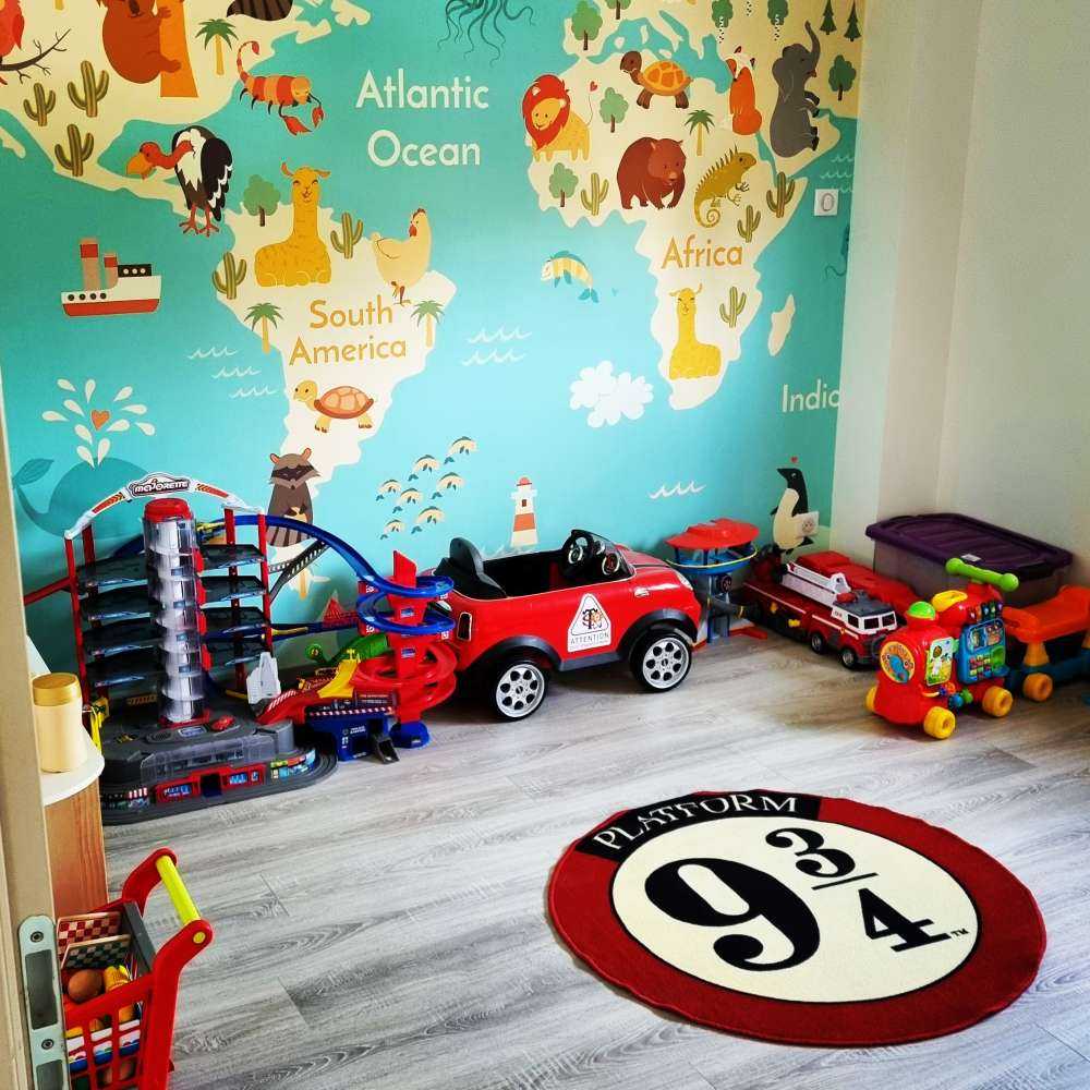 Weltkarte mit Tieren