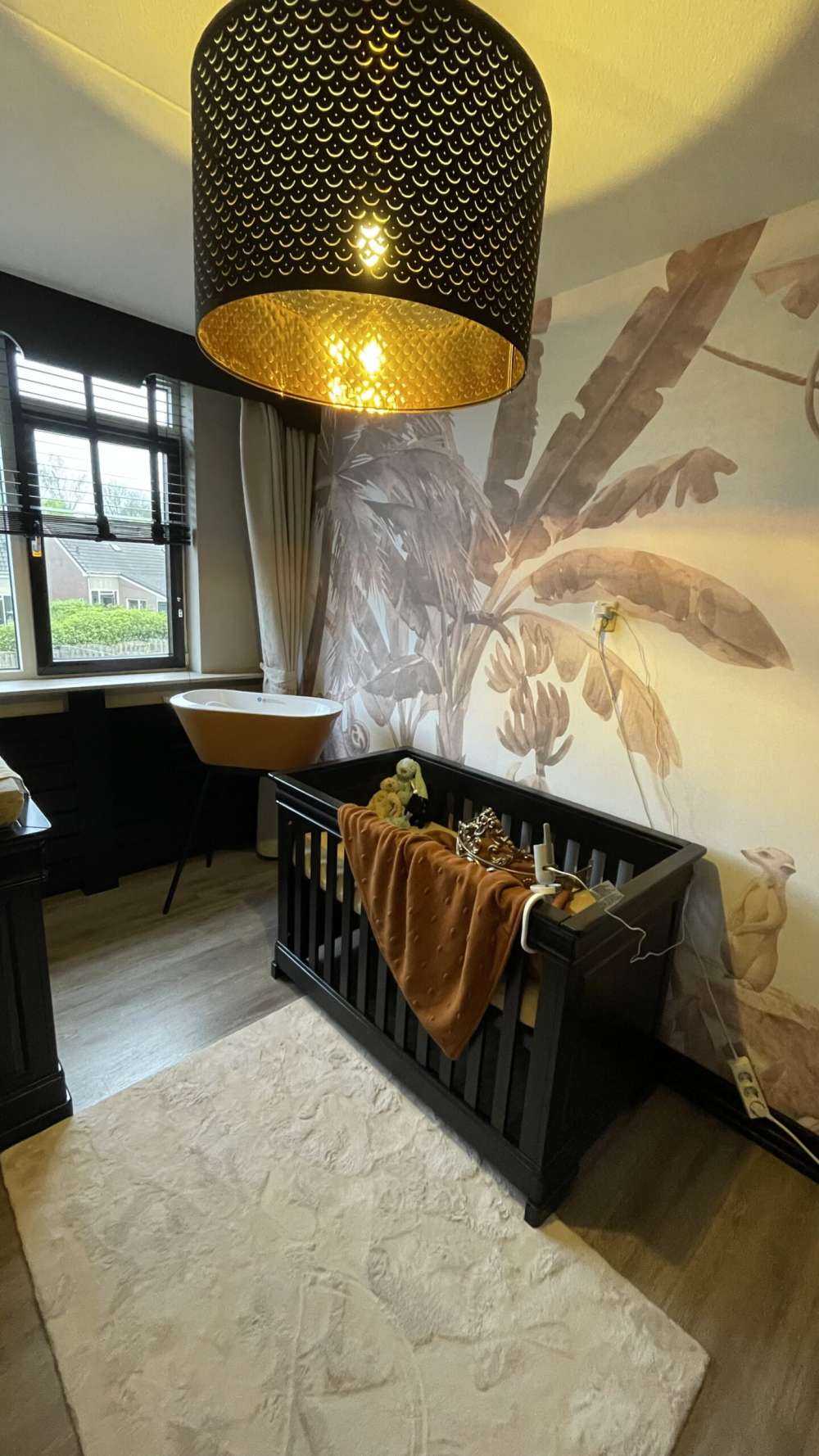 Kleine Dschungeltiere in Taupe
