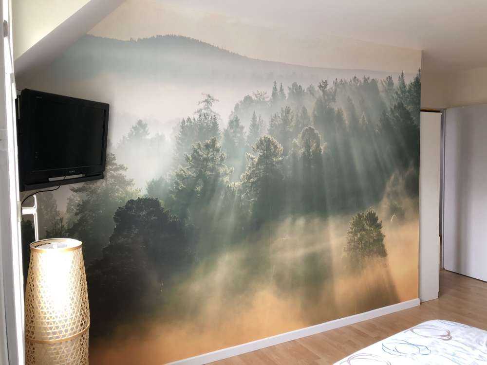 Sonnenaufgang zwischen den Hügeln