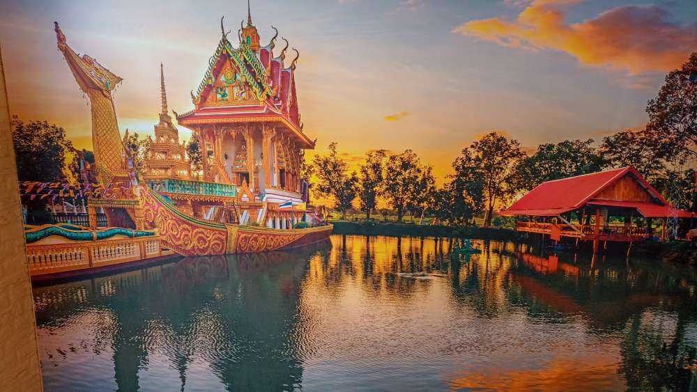 Riesiger Thai Suphannahong
