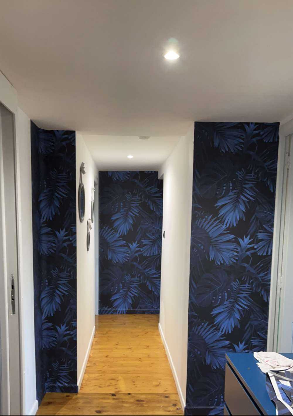 Blaue tropische Blätter