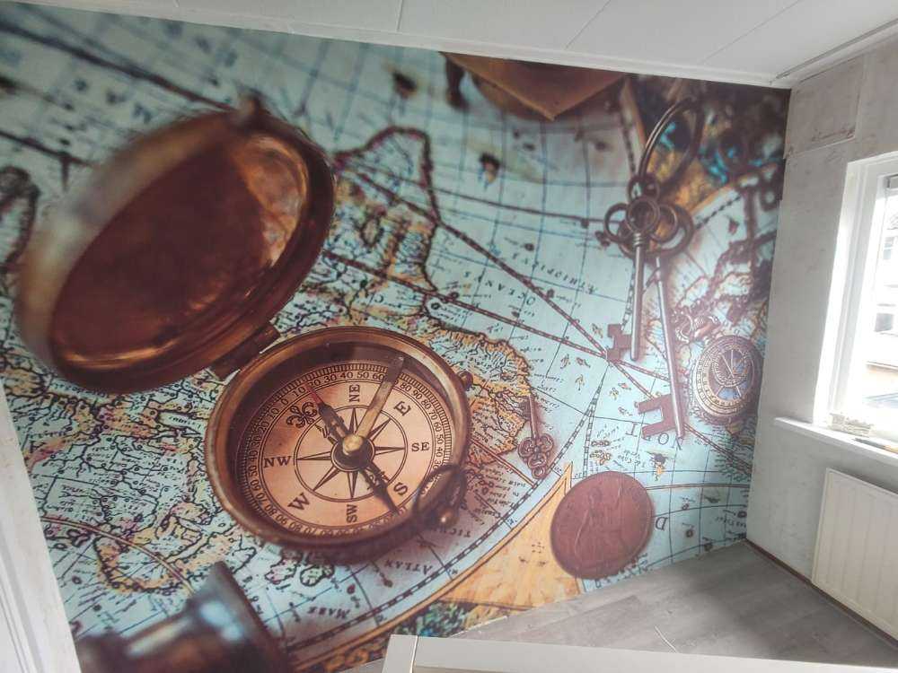 Weltkarte mit Kompass