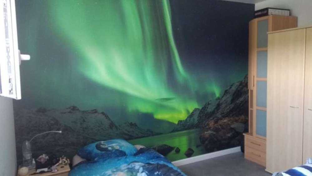 Nordlichter zwischen zwei Fjorden auf Fototapete