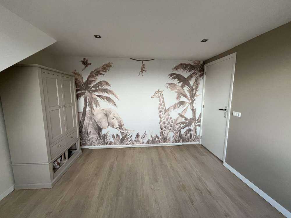 Verschiedene Dschungeltiere in Taupe