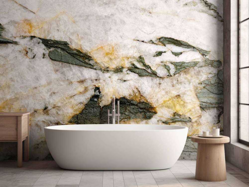 Weißer Marmor mit grünen Elementen