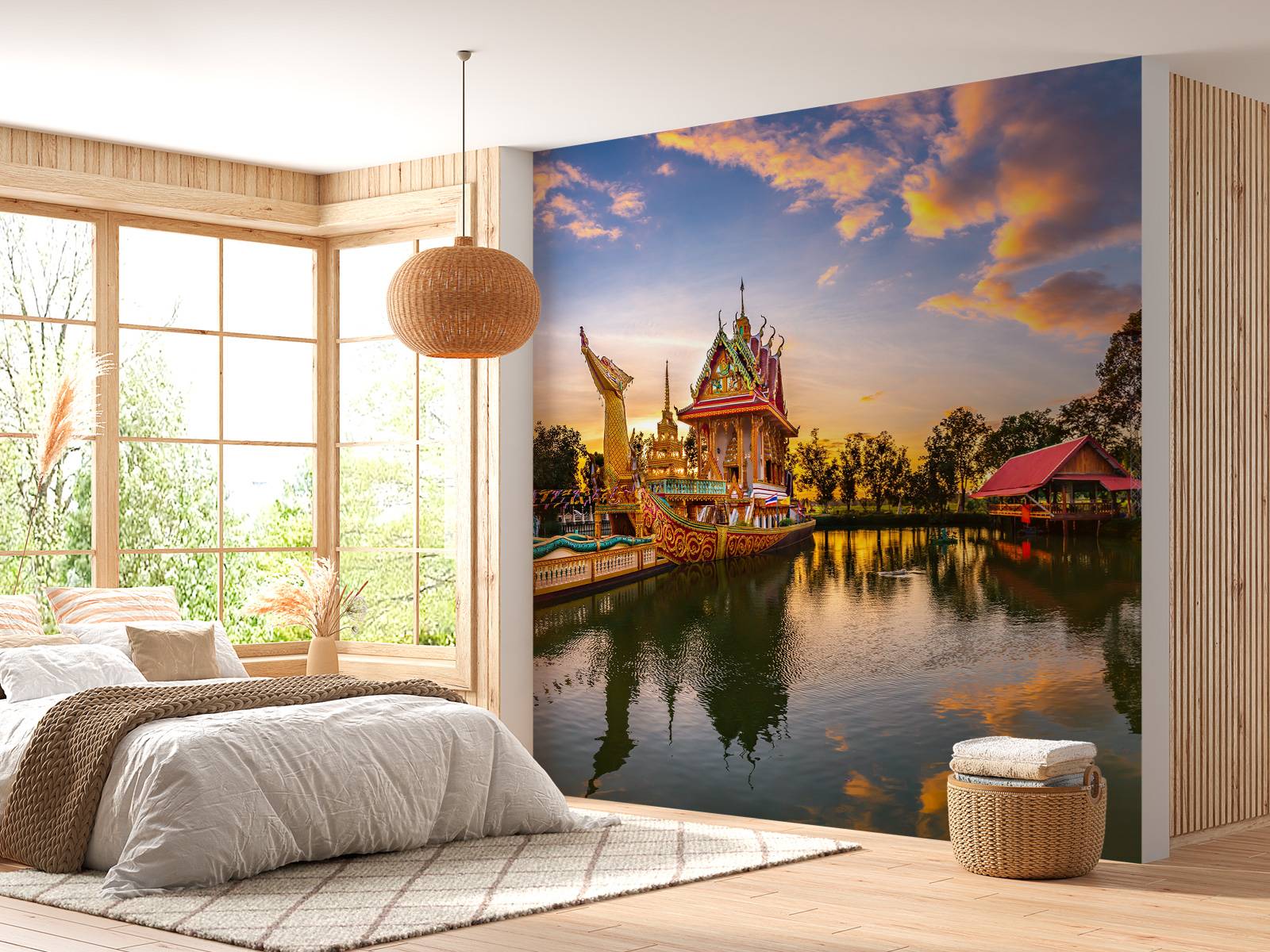 Riesiger Thai Suphannahong