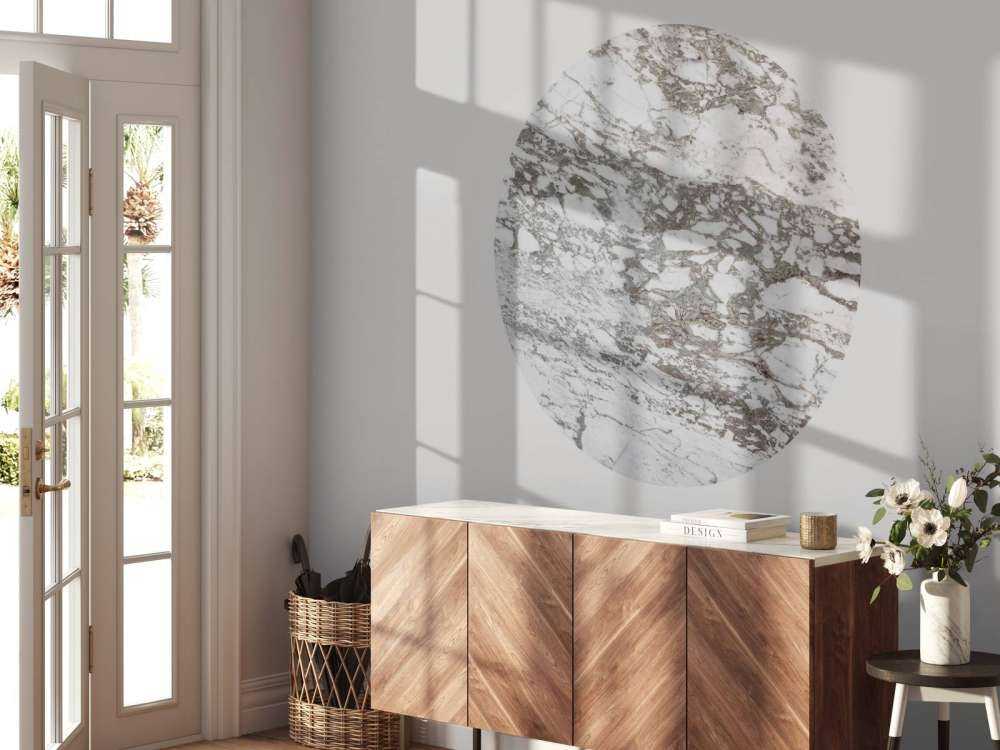 Weißer Marmor mit grober Struktur