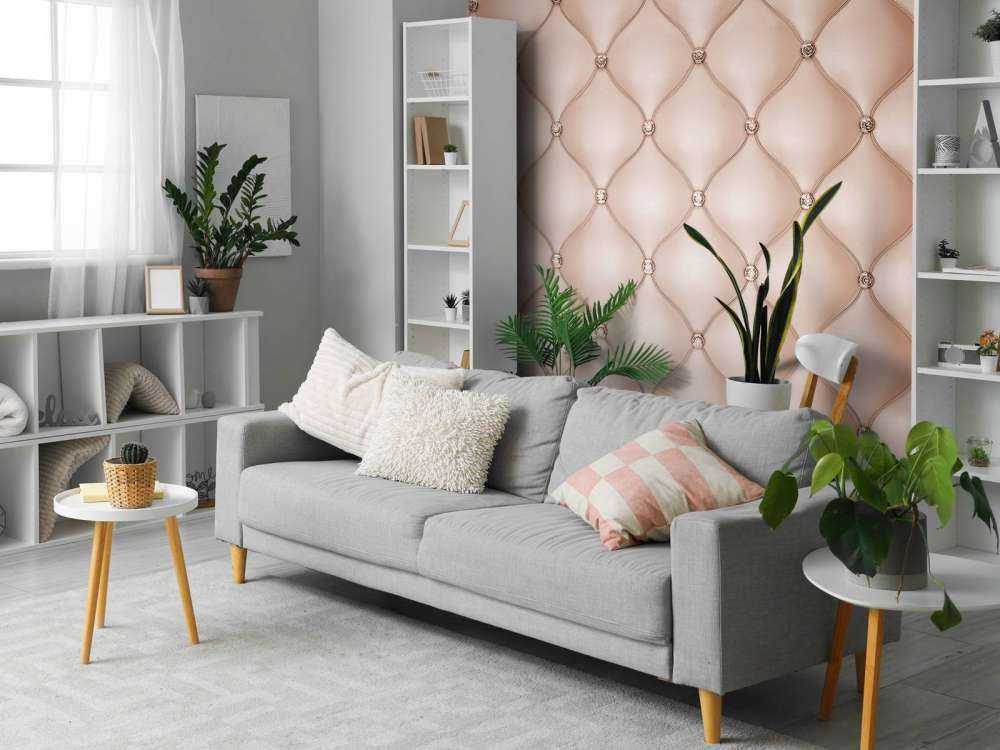 Schicke rosa collagierte Wand