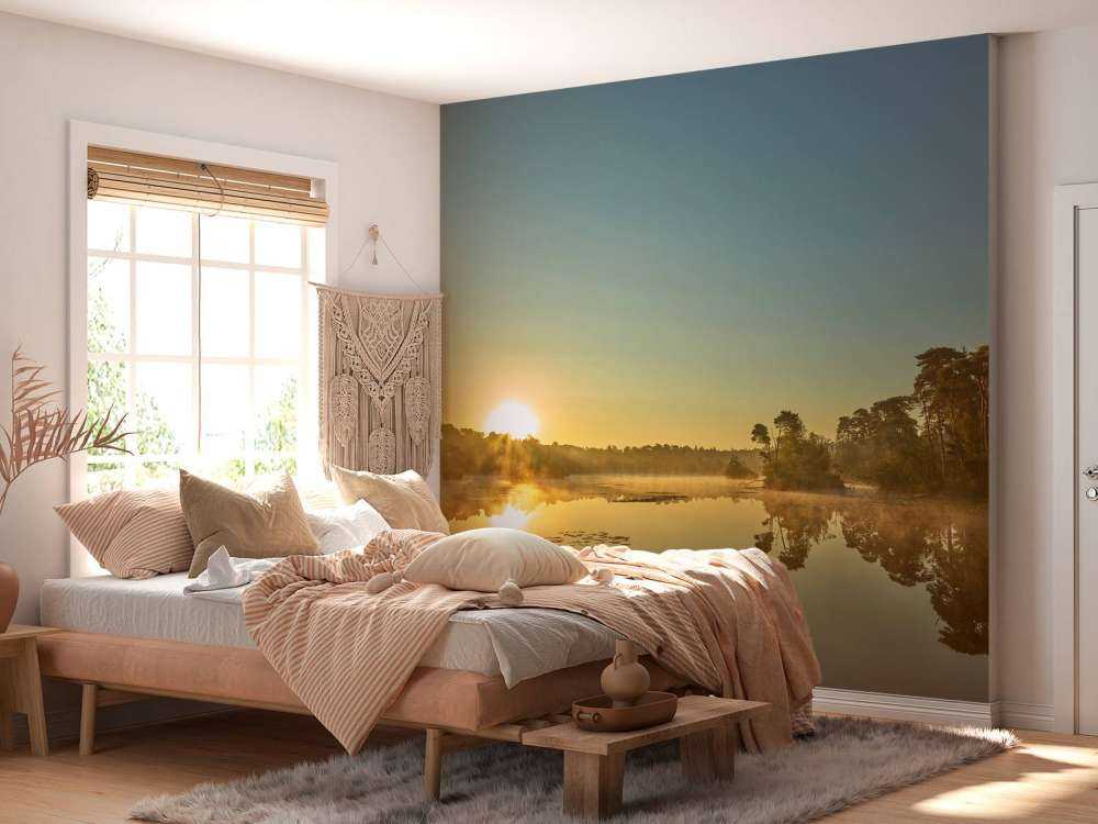 Sonnenaufgang am Waldsee