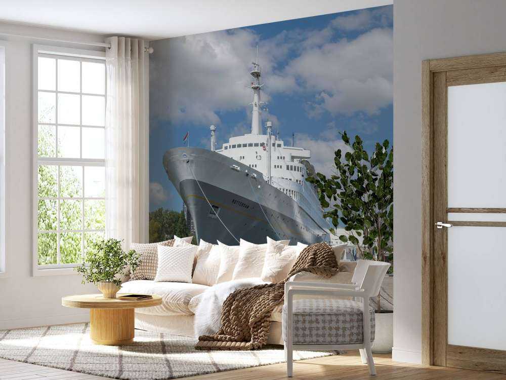 Das ehemalige Dampfschiff SS Rotterdam in Farbe 