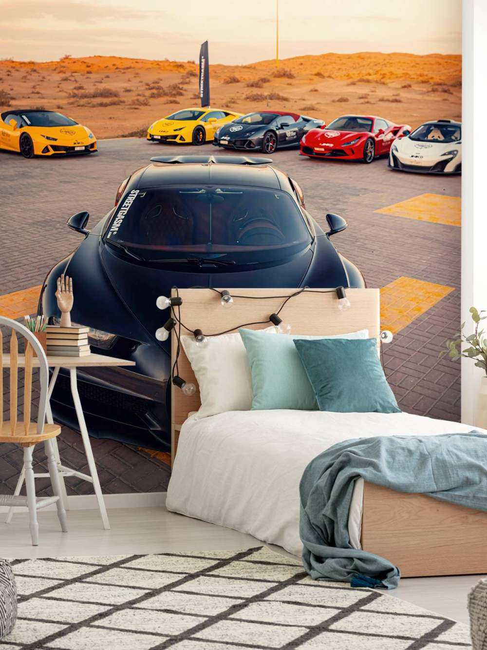 Hypercars bei Sonnenuntergang