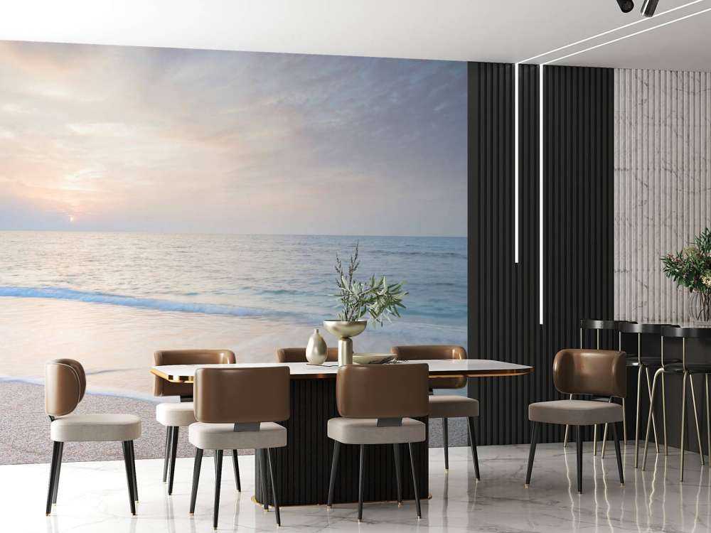 Ruhiges Meer mit Sonnenuntergangs