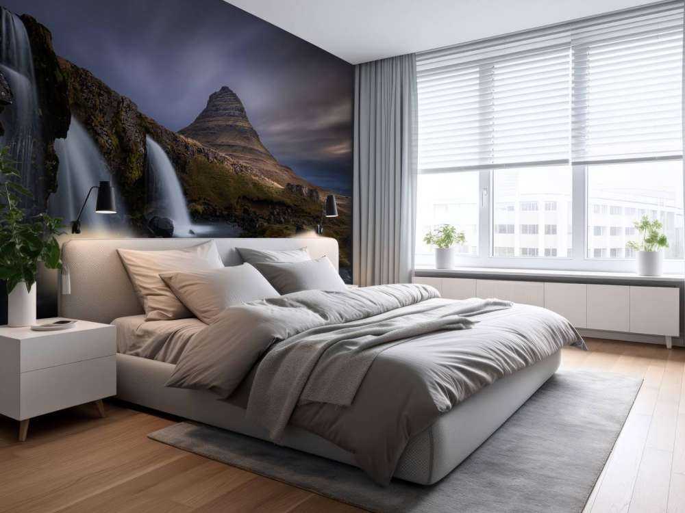 Kirkjufellsfoss falls