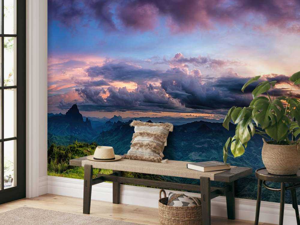 Sonnenuntergang über einem Berg