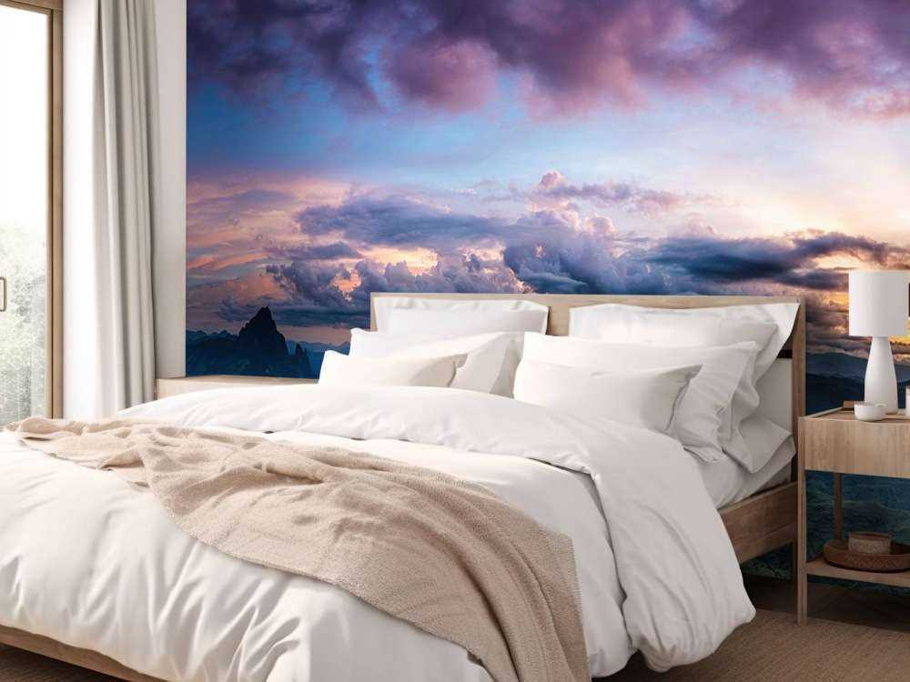 Sonnenuntergang über einem Berg