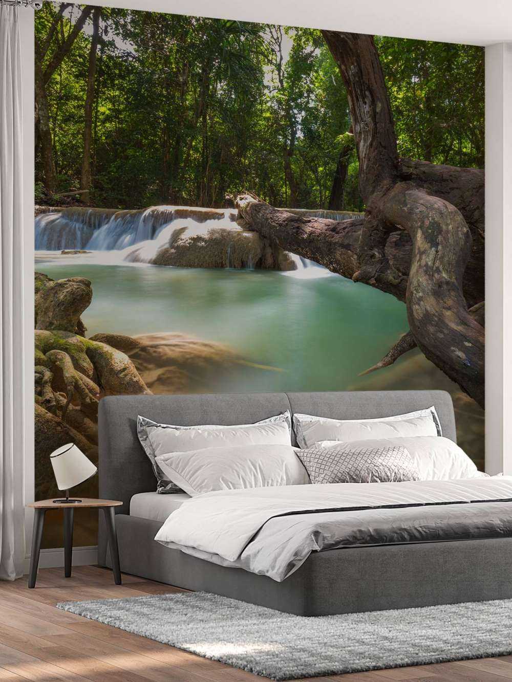 Wasserfall im Dschungel
