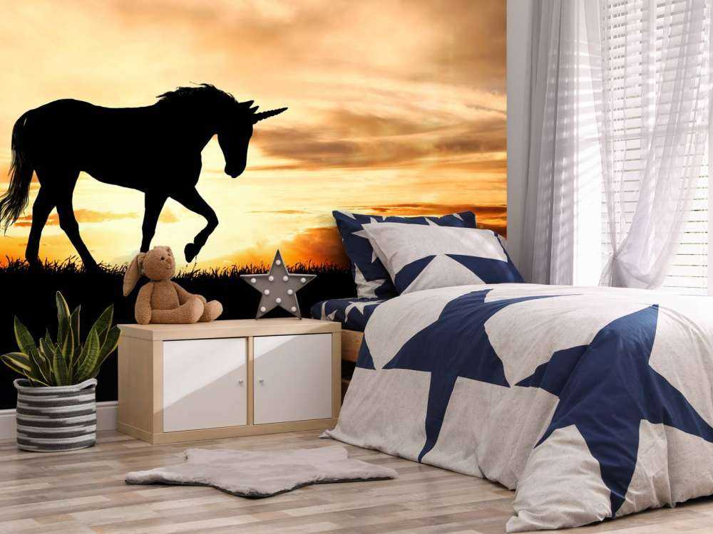 Einhorn-Silhouette bei Sonnenuntergang