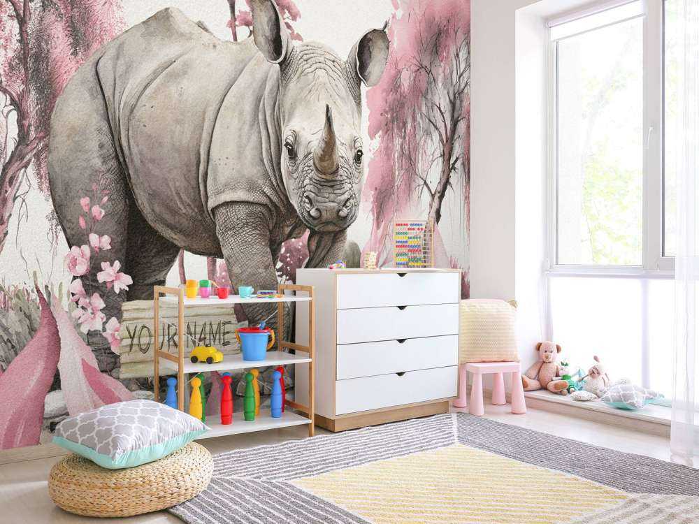 Baby-Nashorn in der Savanne rosa
