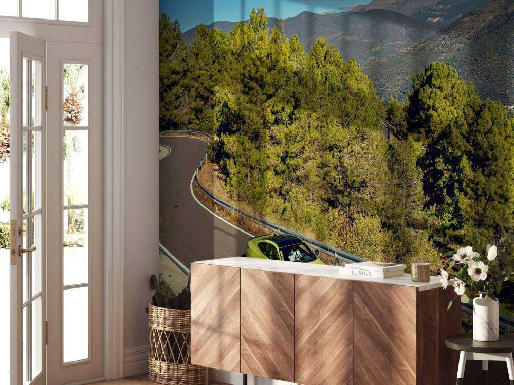 Limettengrüne BMW auf Bergstraße