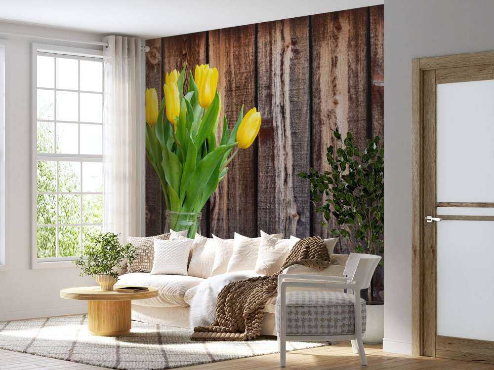 Vase mit Tulpen