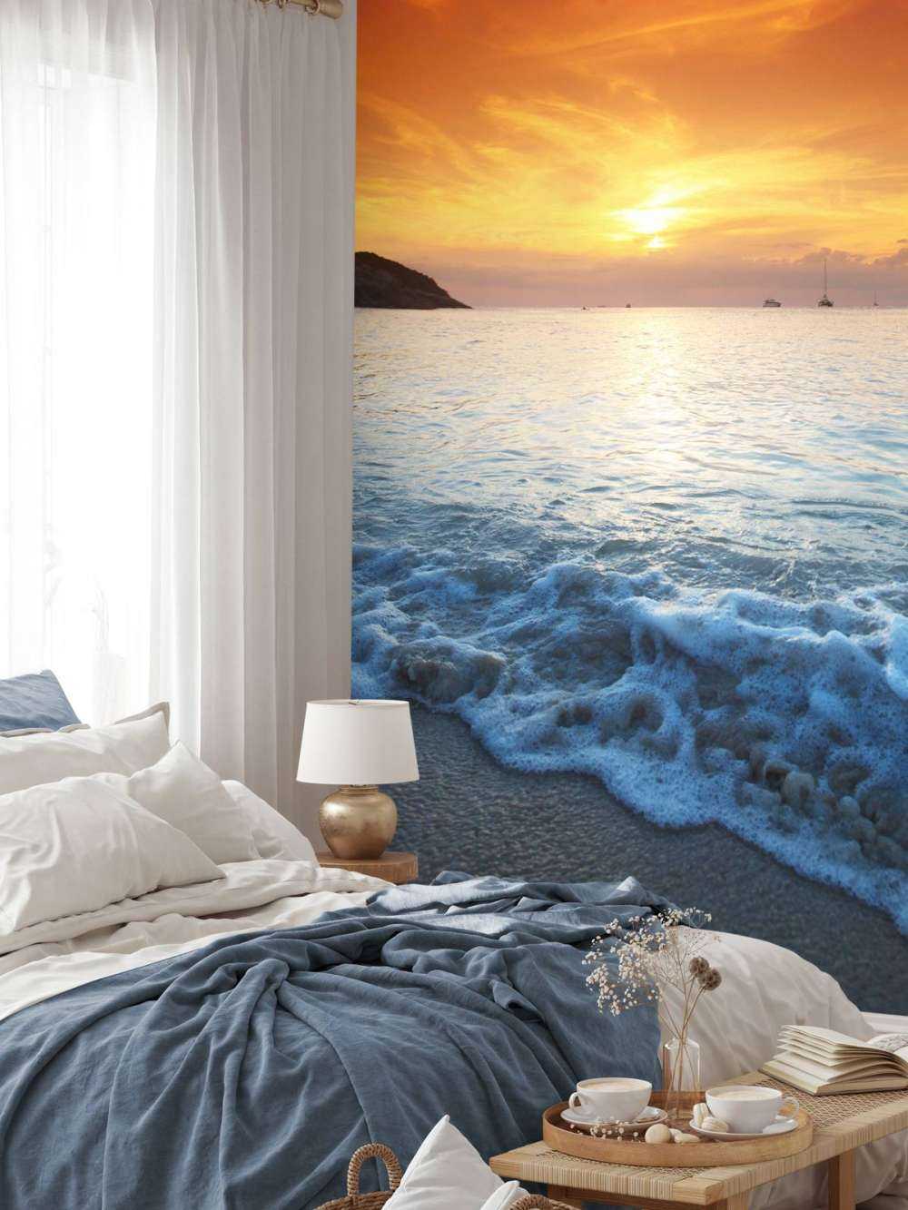 Blauer Strand bei Sonnenuntergang