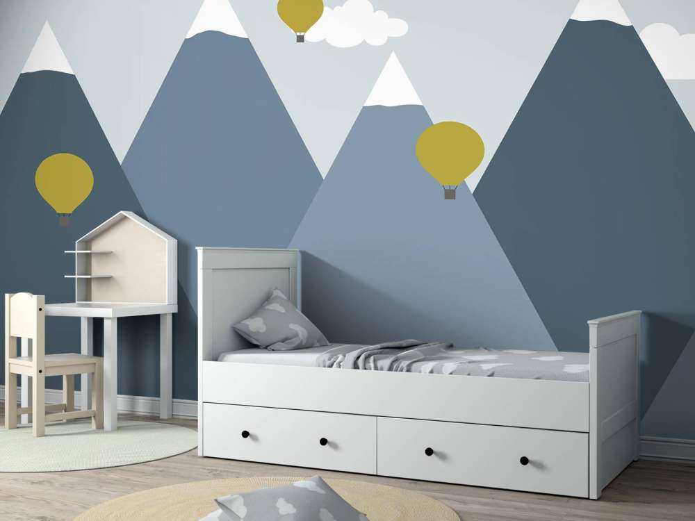 Blaue Berge mit Luftballons