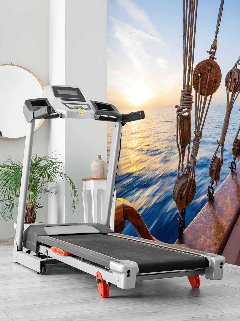 Segelboot bei Sonnenuntergang