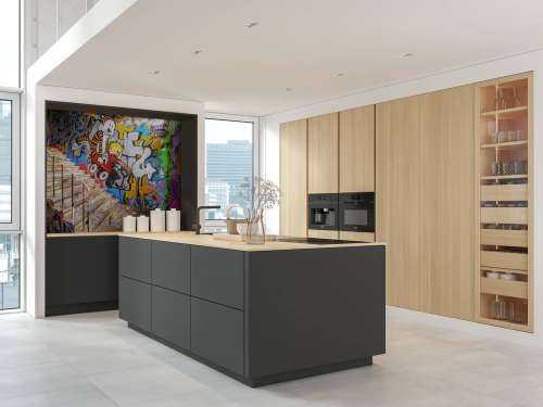 Treppenhaus mit Graffiti
