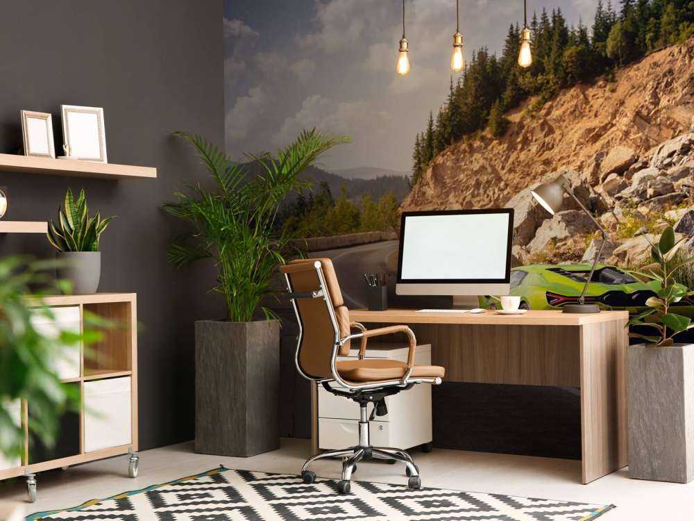 Lamborghini Revuelto in den Bergen