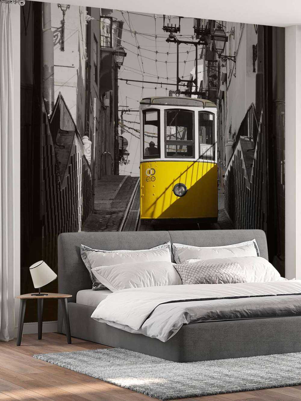Straßenbahn schwarz weiß gelb