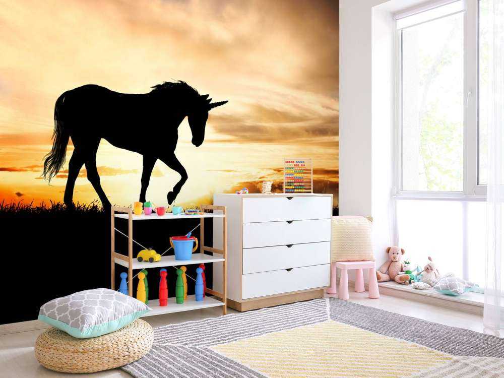 Einhorn-Silhouette bei Sonnenuntergang