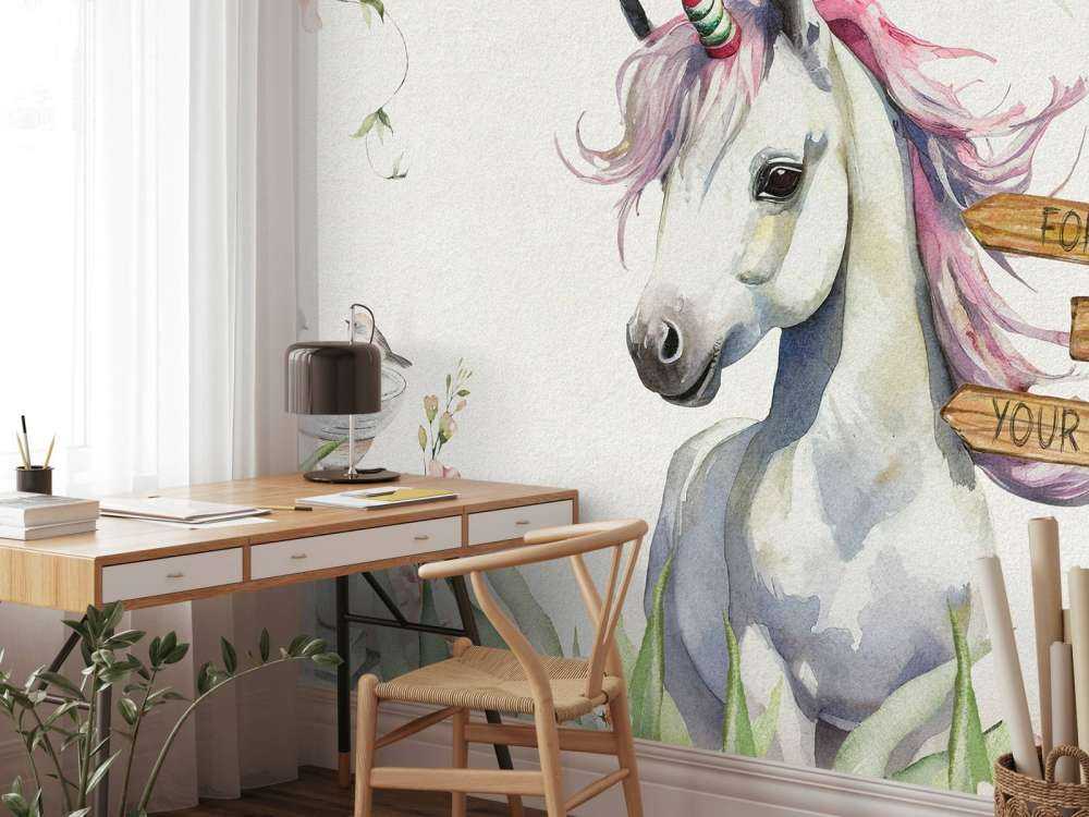Baby-Einhorn mit Pflanzen