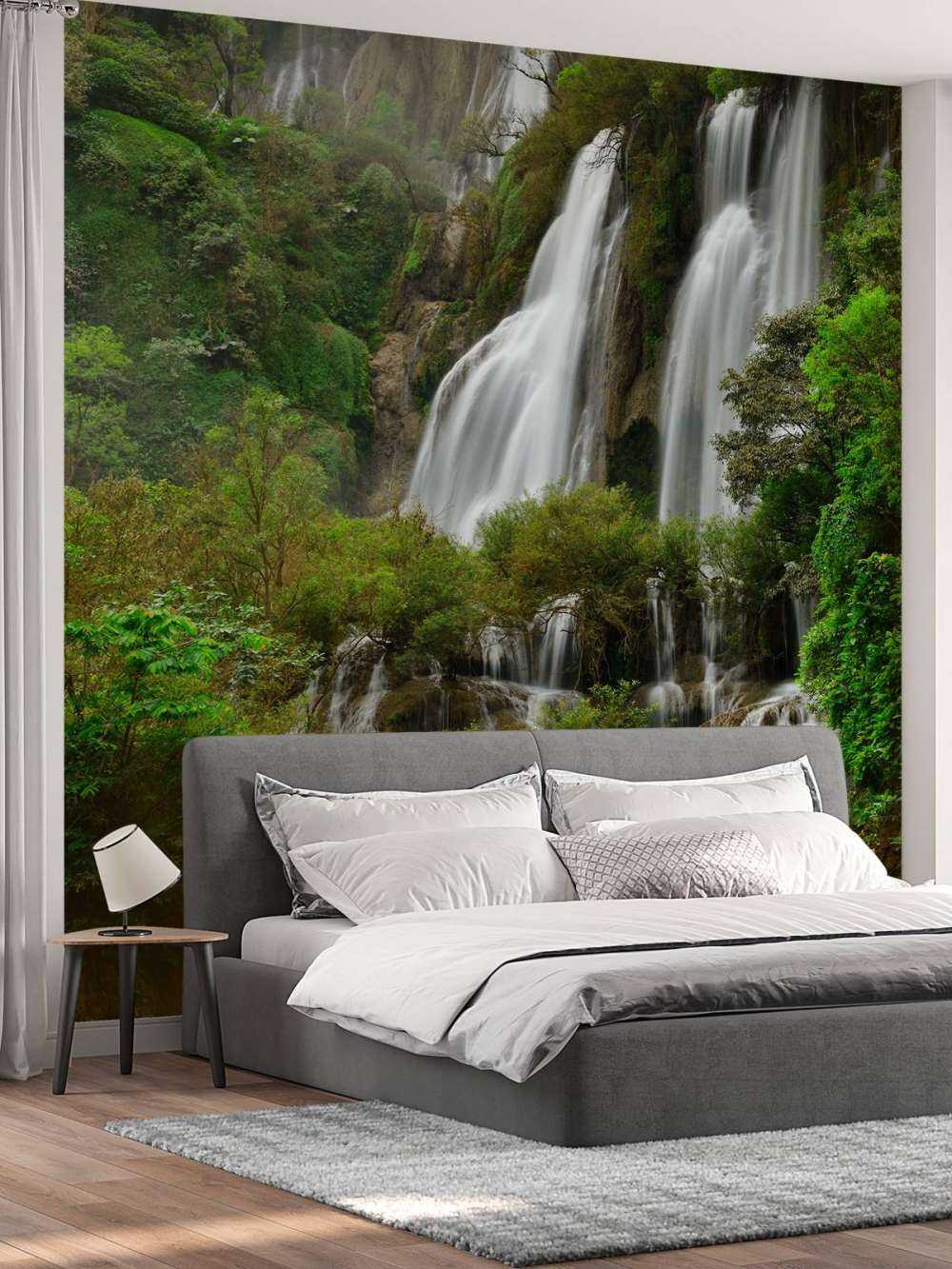 Ein großer Wasserfall