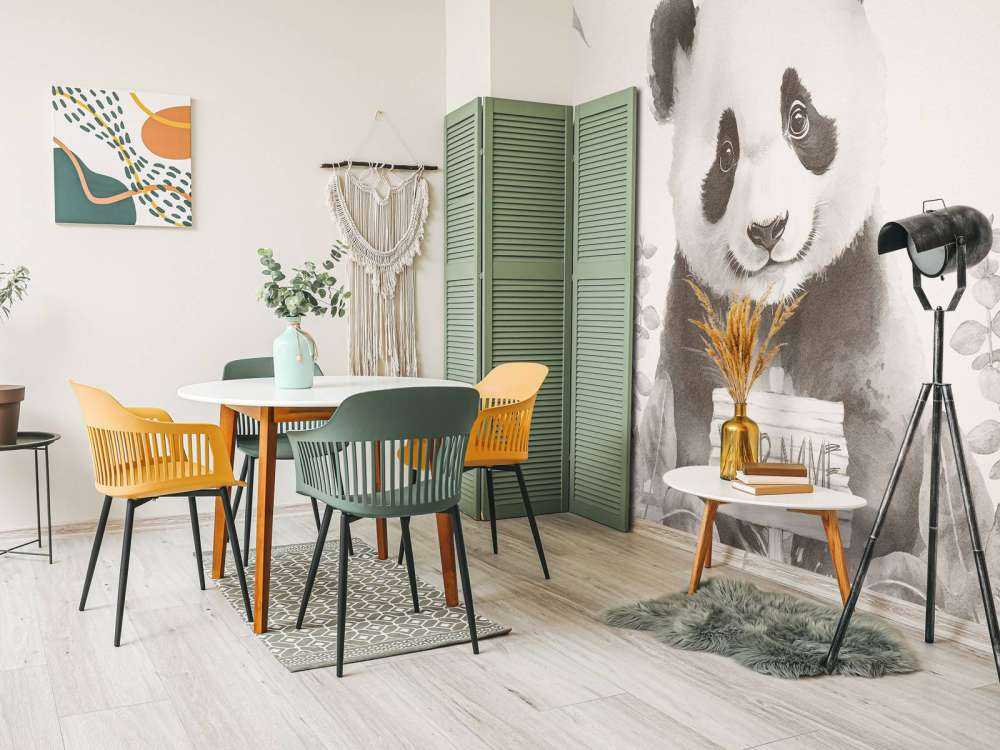 Baby-Panda im Dschungel beige