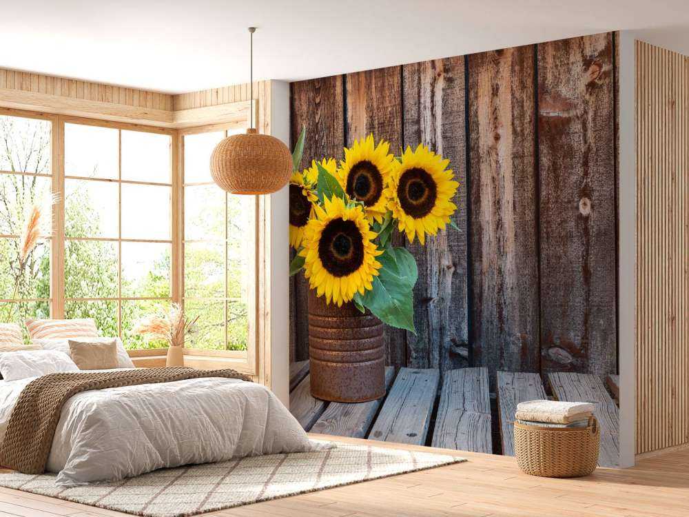 Vase mit Sonnenblumen
