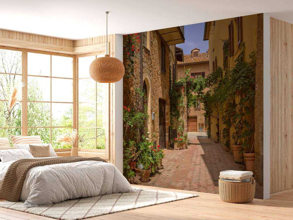 Italienische Straße mit Pflanzen