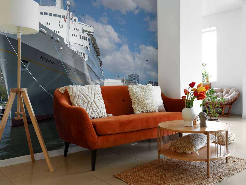 Das ehemalige Dampfschiff SS Rotterdam in Farbe 