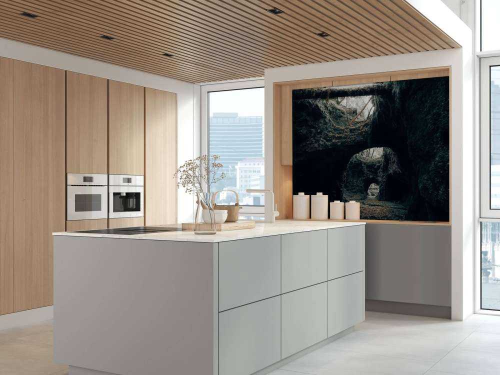 Alte Eisenminen, von der Natur zurückerobert