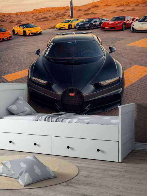 Hypercars bei Sonnenuntergang