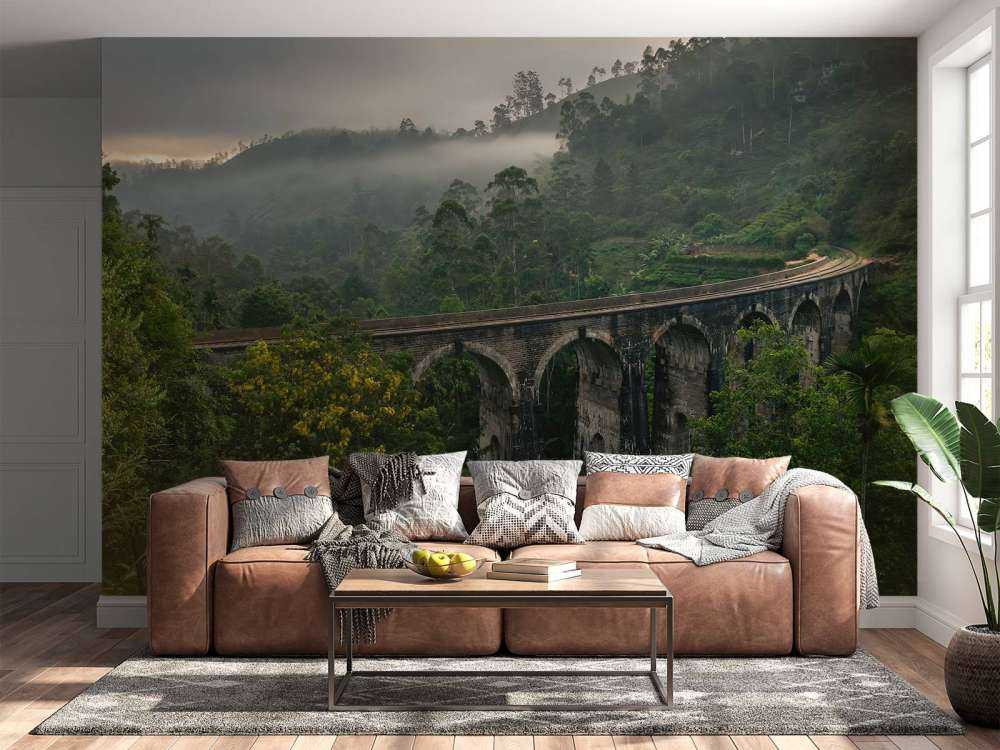 Eisenbahnbrücke durch den Dschungel