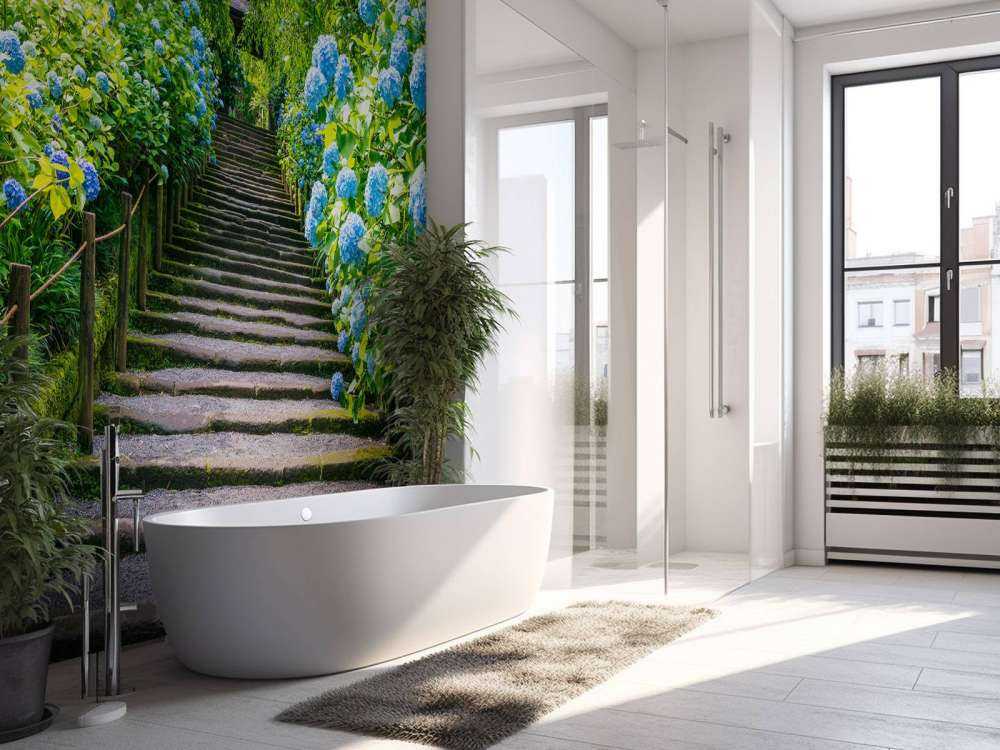 Treppe zwischen Hortensien
