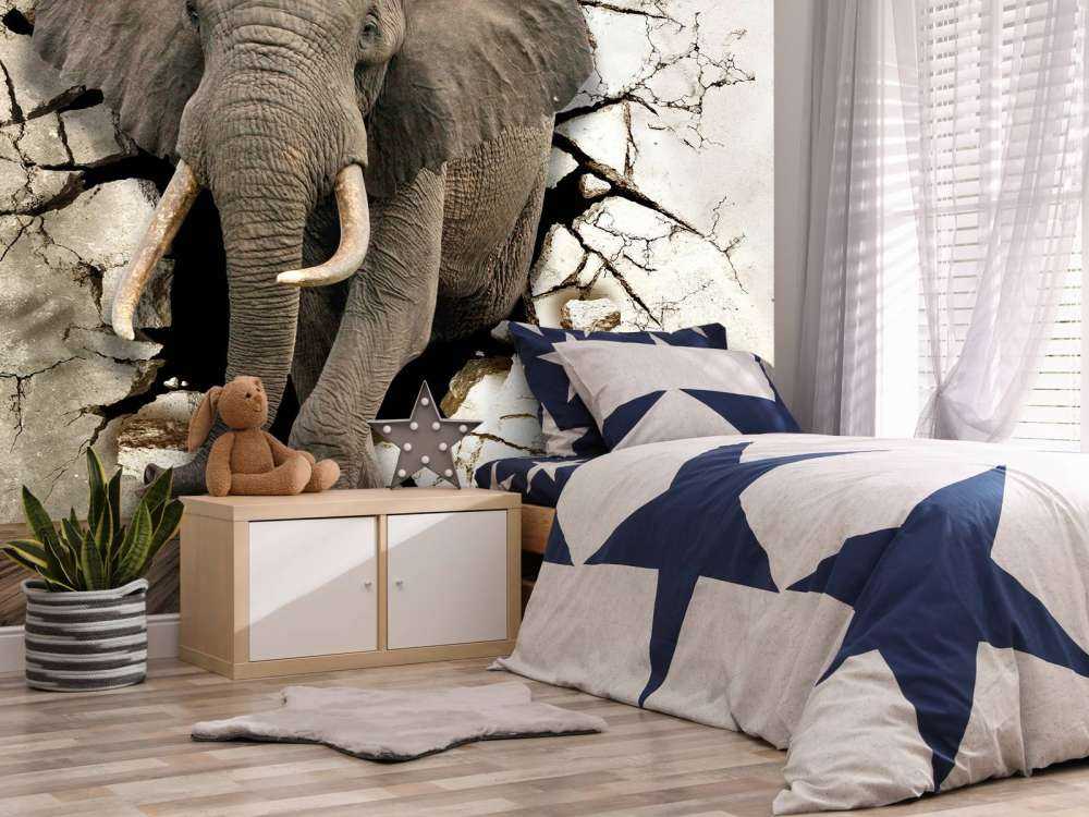 Großer Elefant aus der Wand